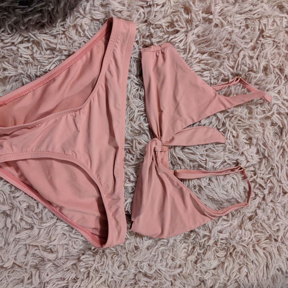 Women's swimsuit
